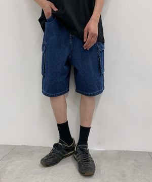 ネイビー モデル：175cm L着用