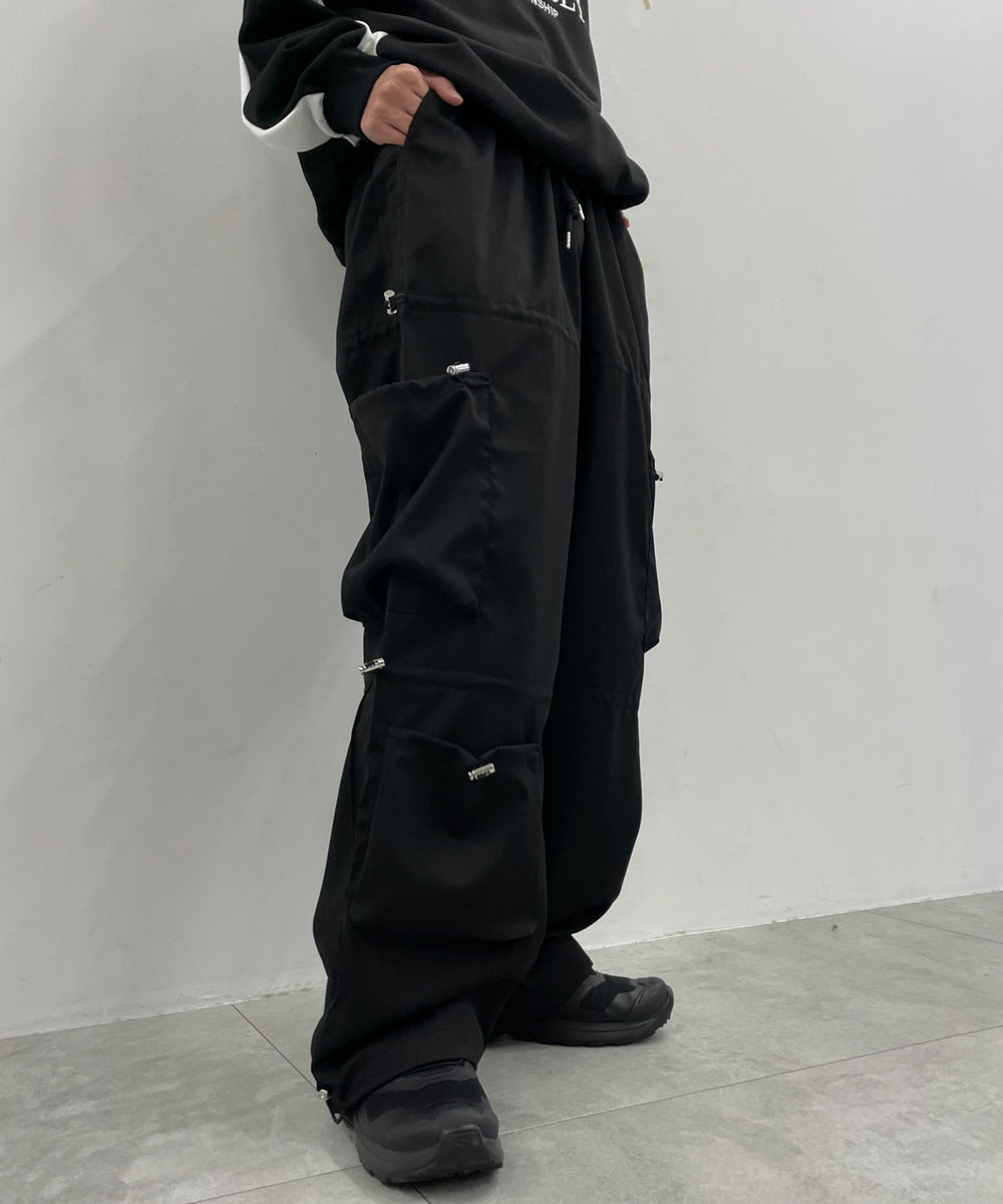 ブラック モデル：175cm L着用