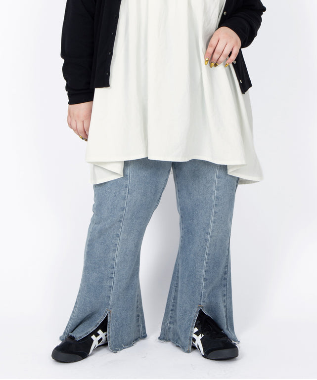 フロントスリットデニムフレアパンツ/身長：163cm　サイズ4
