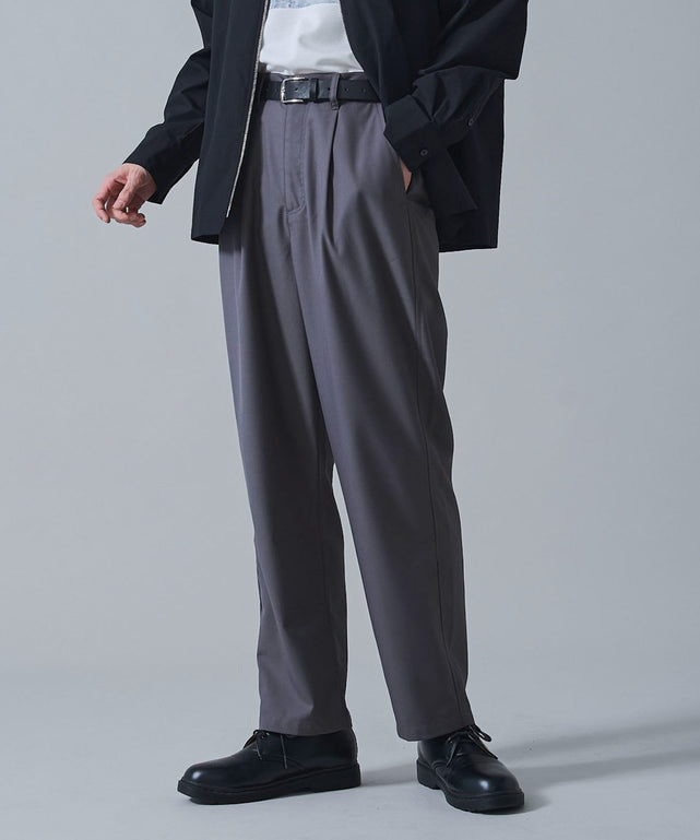 グレー　モデル：180㎝　L着用