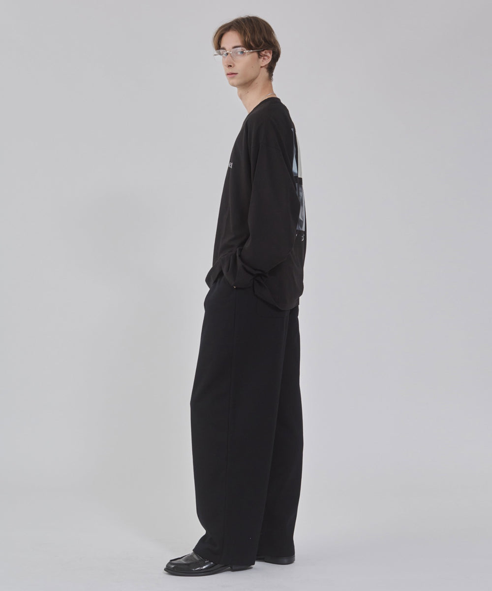 ブラック モデル：178cm L着用