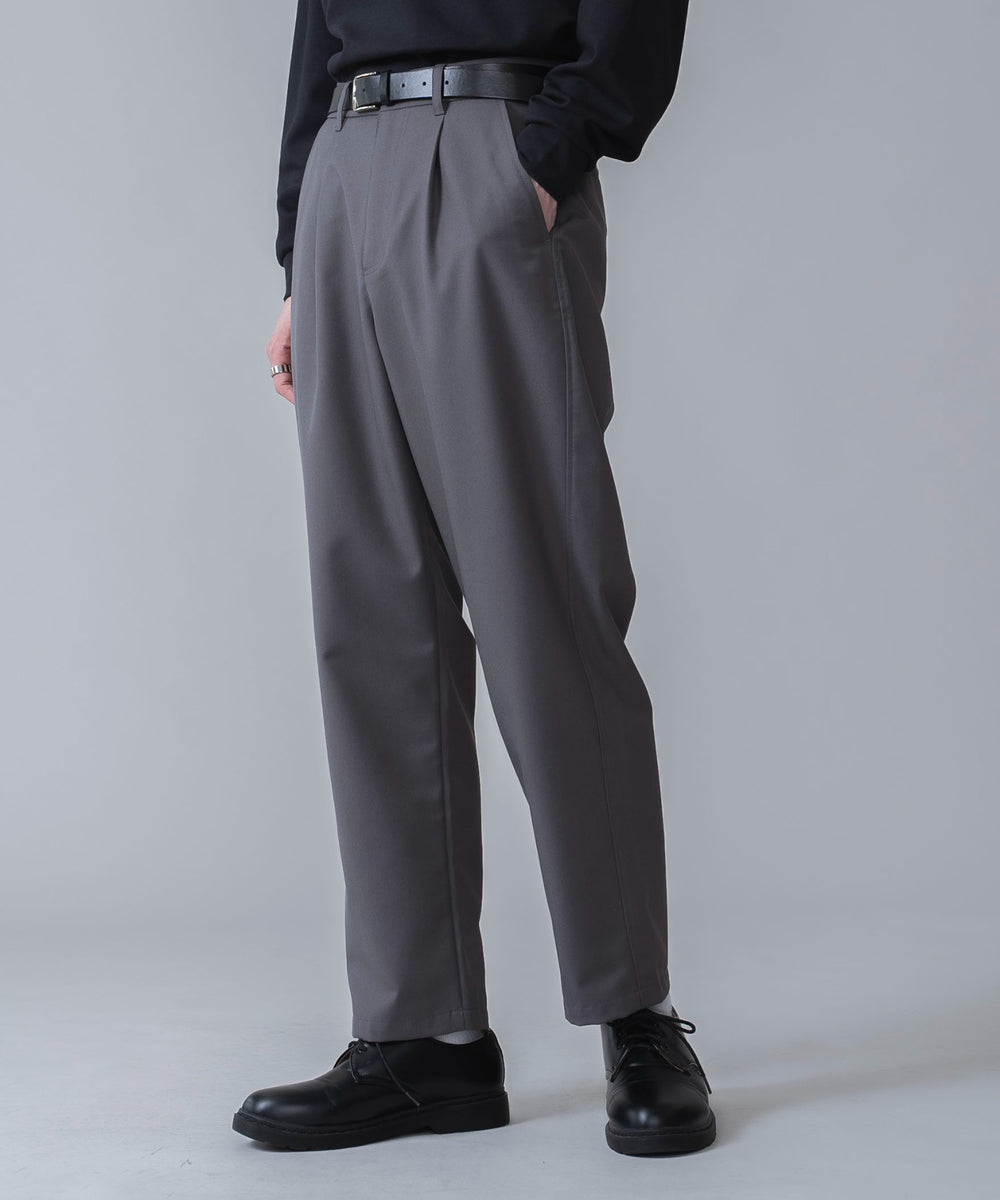 Dグレー モデル：180cm L着用