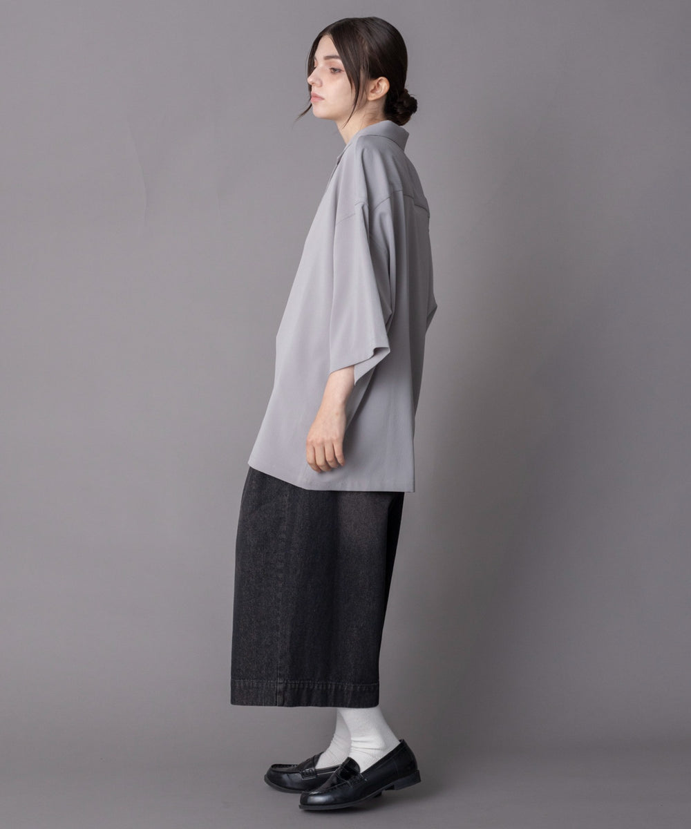 グレー モデル：162cm L着用