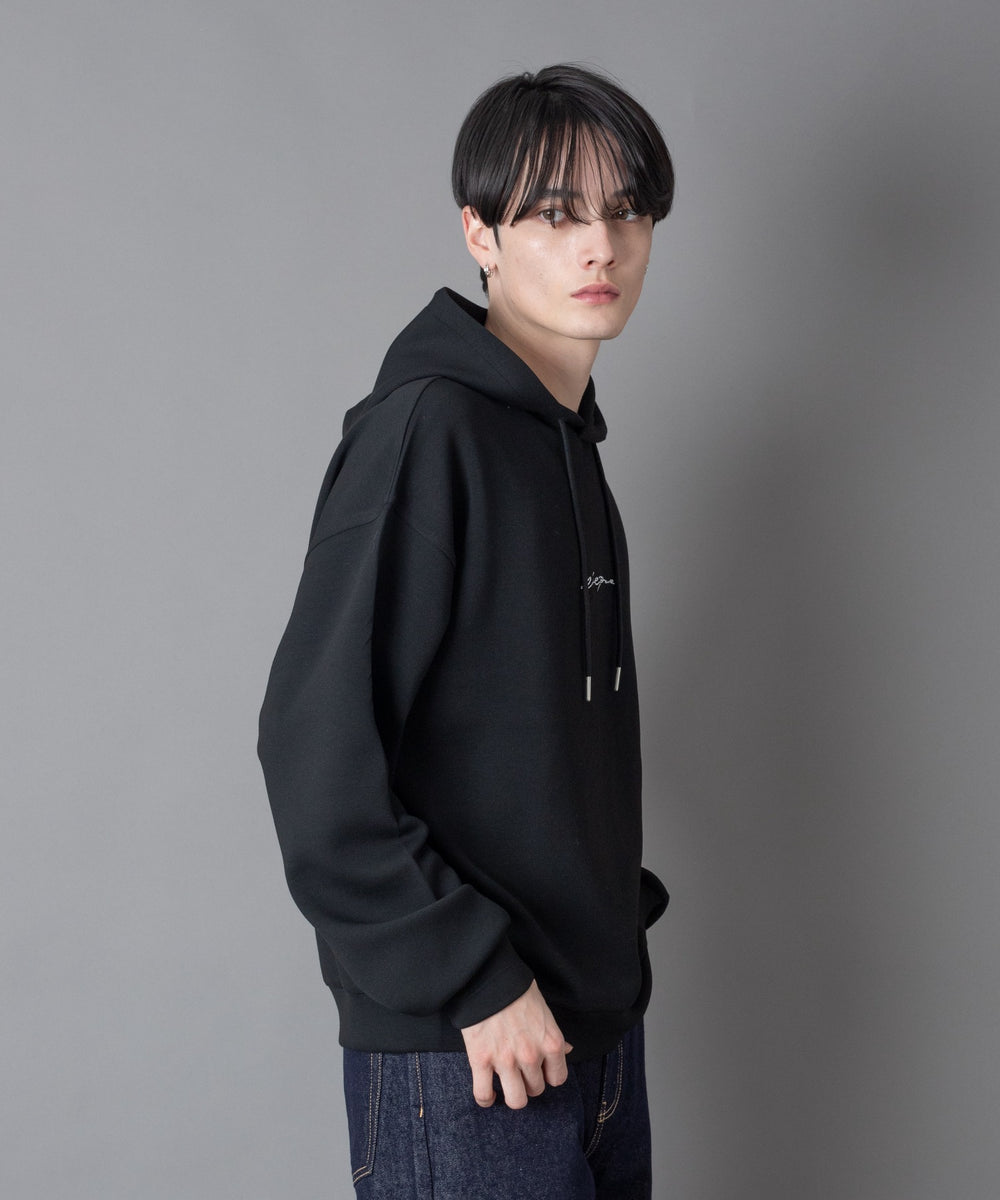 ブラック モデル：180㎝　L着用