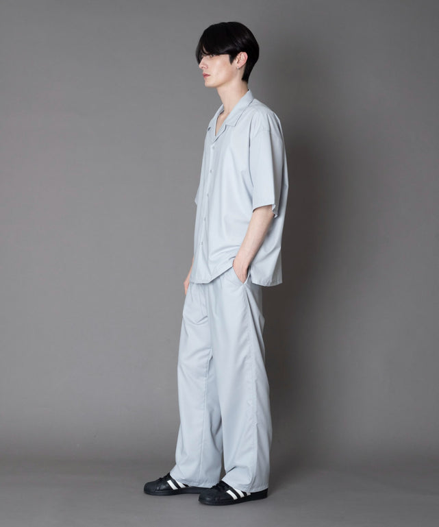 Lｸﾞﾚｰ モデル：180cm L着用
