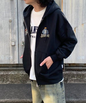 ブラック モデル:175cm Lサイズ着用