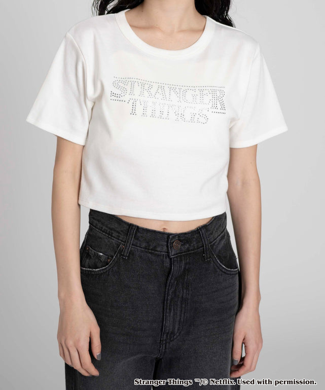 STRANGER　THINGSラインストーンT/ホワイト  モデル:161cm F着用