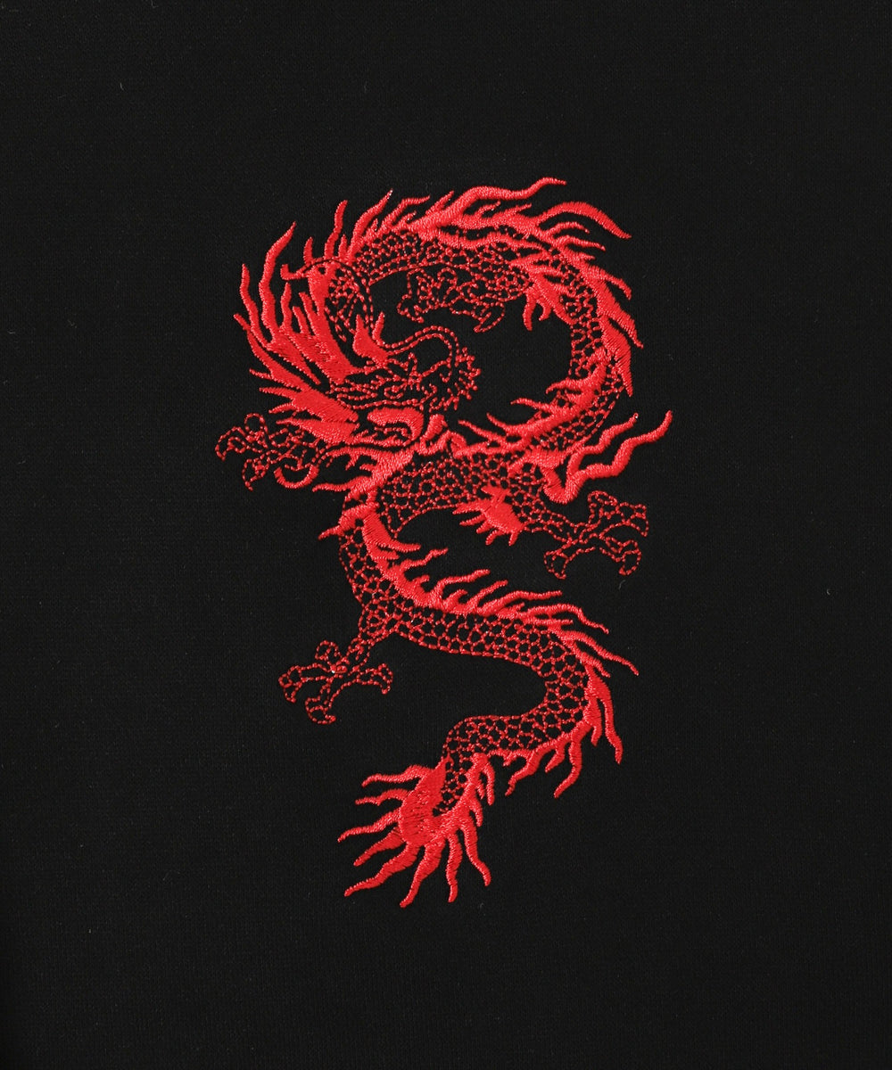 胸元刺繍