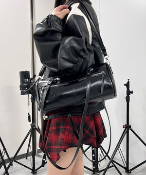 ブラック