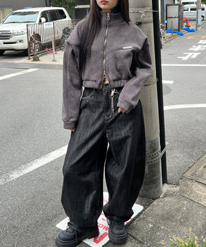 ブラック モデル：160㎝ S着用