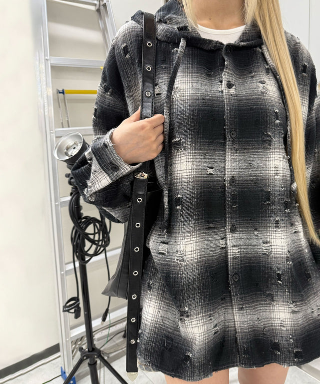 ブラック
