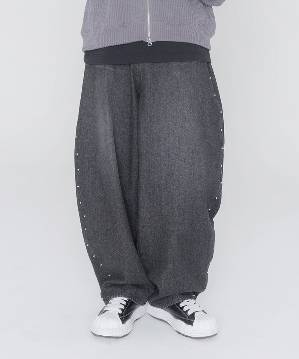 ブラック モデル：178cm L着用