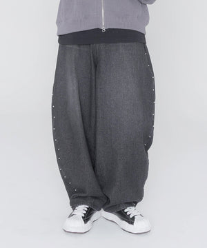 ブラック モデル：178cm L着用