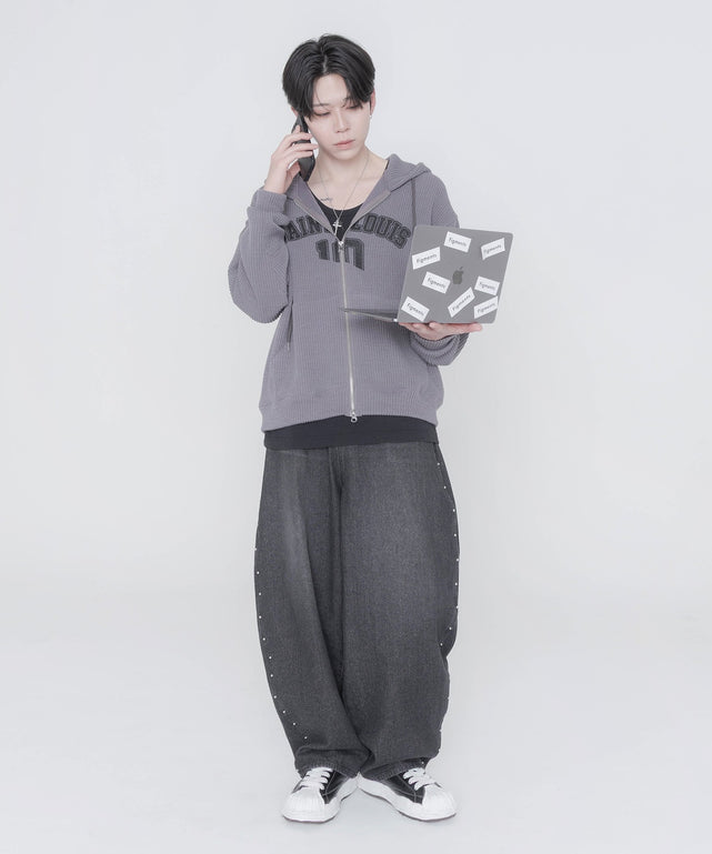 ブラック モデル：178cm L着用