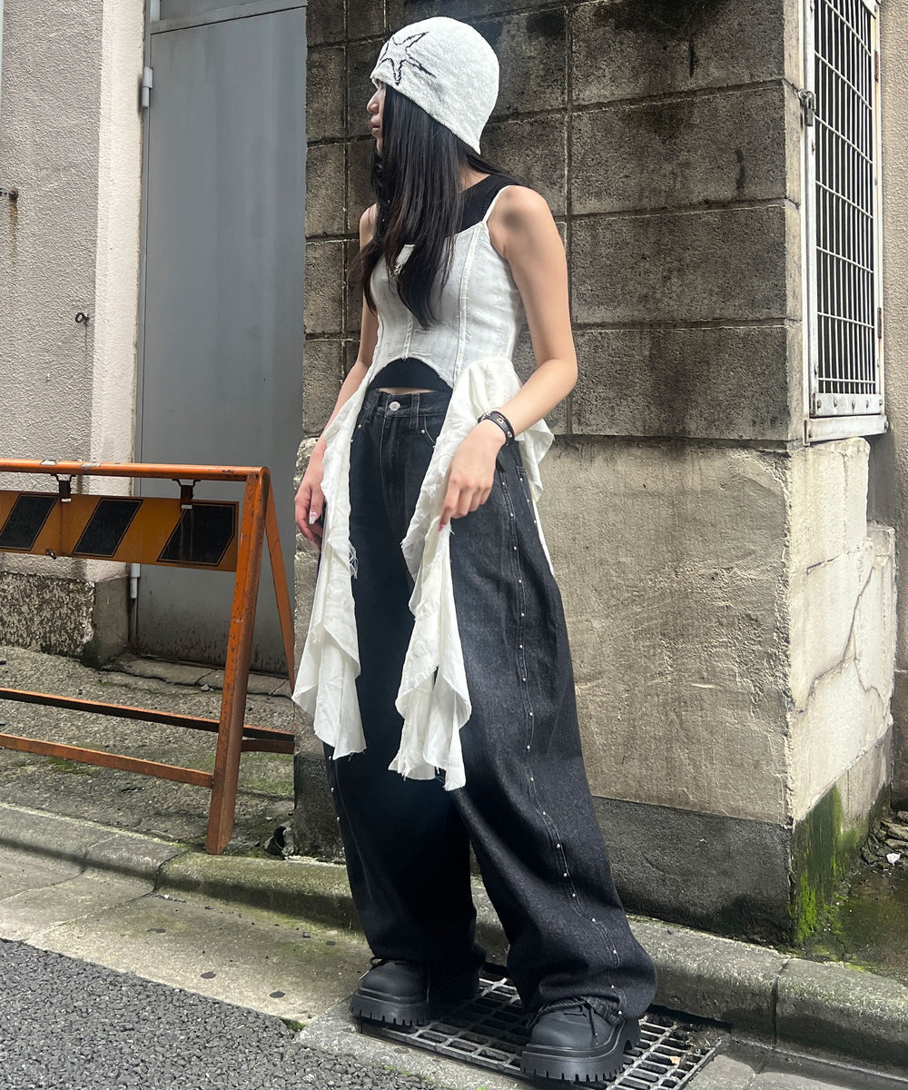 ホワイト モデル：154㎝ FREE着用
