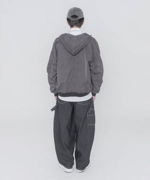 ブラック モデル:178cm XL着用