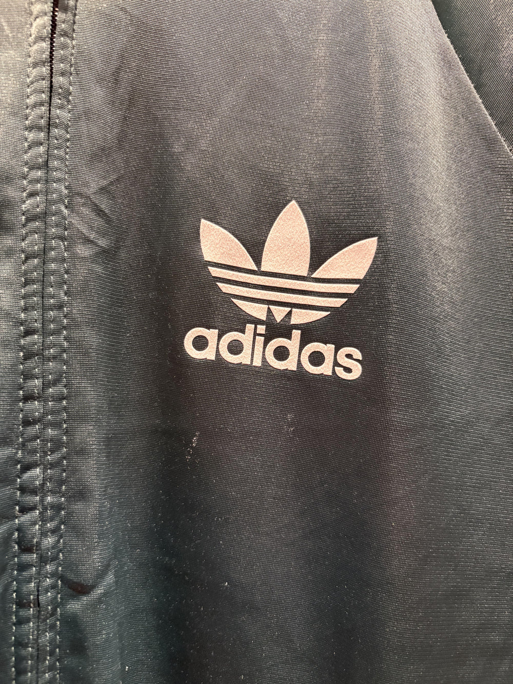 adidas トラックジャケット