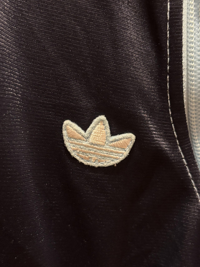 adidas トラックジャケット