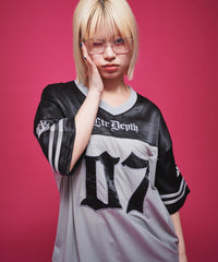 グレー / M