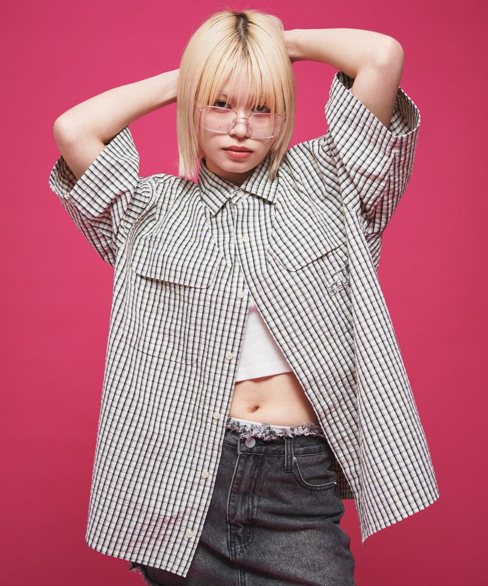 ホワイトチェック1 モデル：165cm M着用
