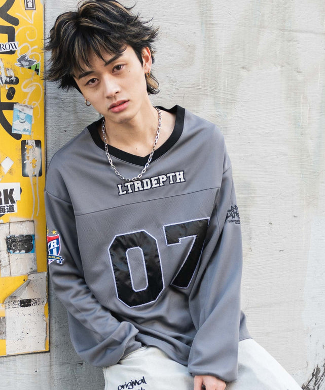 ナンバリングホッケーT（LS）/グレー　モデル:180cm L着用
