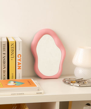 ピンク