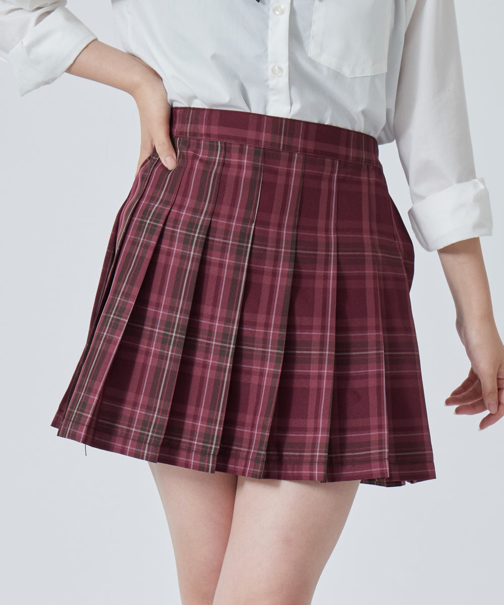 レッドチェック１ モデル:160cm M着用