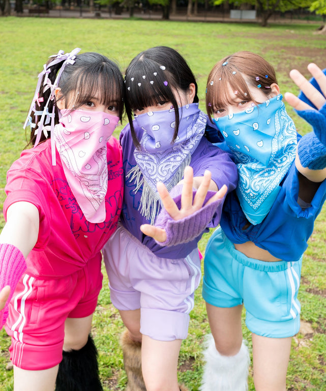 カラーTシャツ