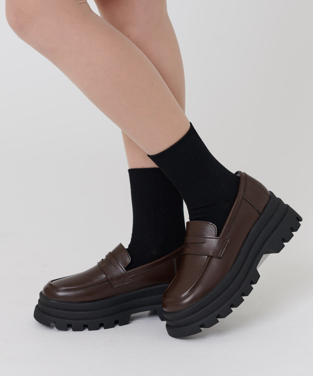 ブラック