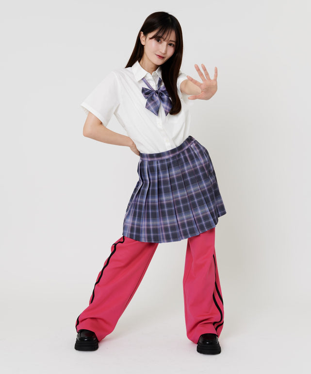 ピンク モデル:157cm F着用