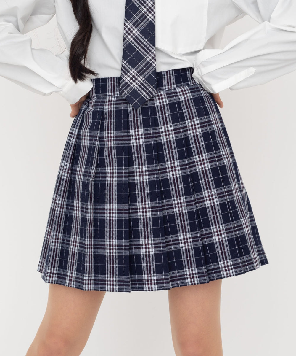 柄1(ネイビーチェック1) モデル:155cm M着用