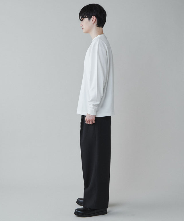 ブラック モデル：180cm L着用