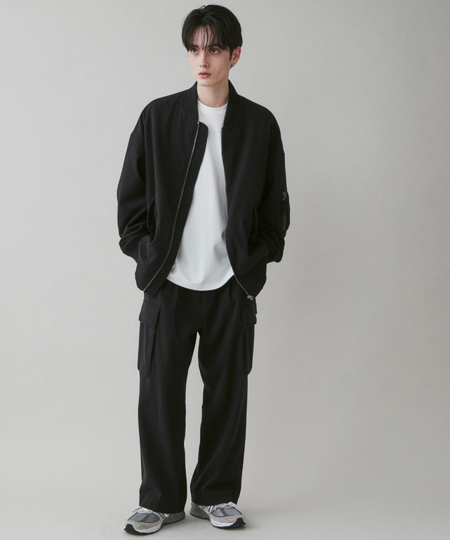 ブラック モデル：180cm L着用