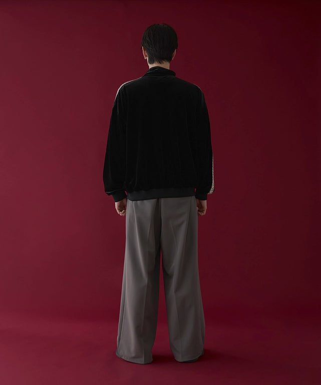 ブラック　モデル：180㎝　L着用