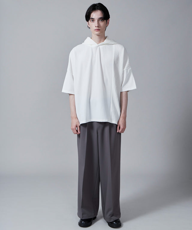 ホワイト モデル：180cm L着用
