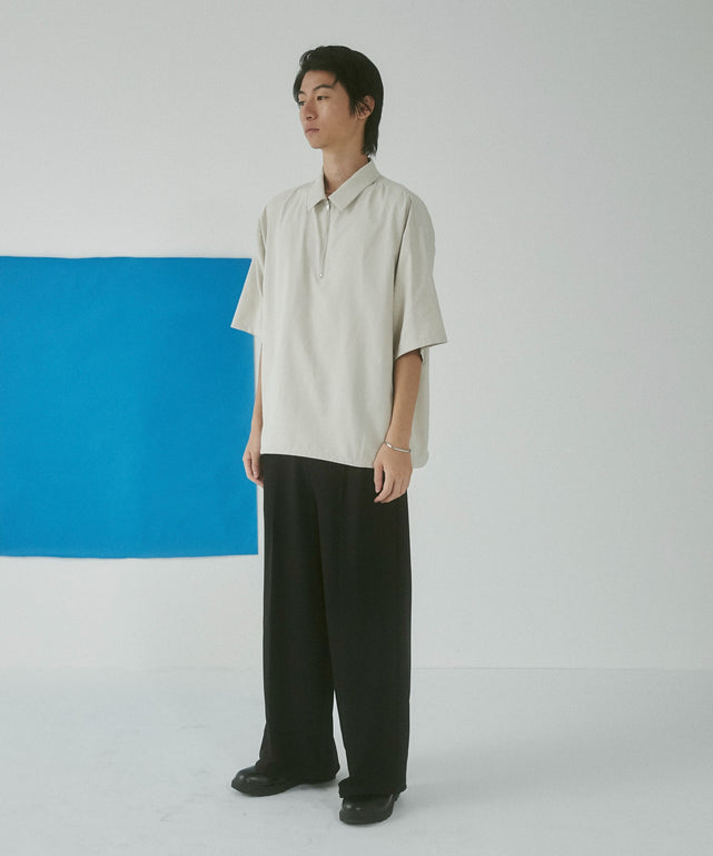 Lベージュ モデル：180cm L着用