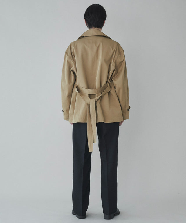 ベージュ モデル：180cm L着用