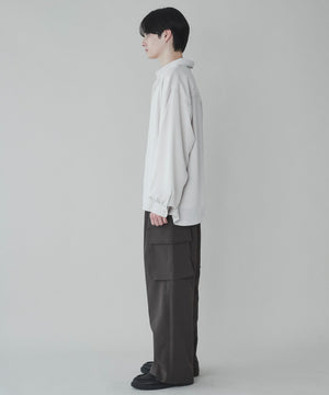 Lベージュ モデル：180cm L着用