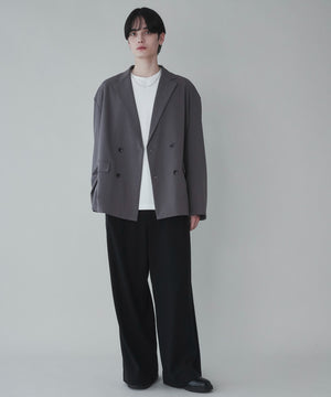 Dグレー モデル：180cm L着用