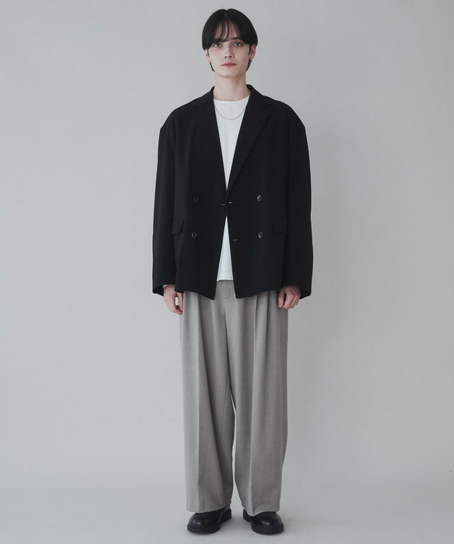 ブラック モデル：180cm L着用
