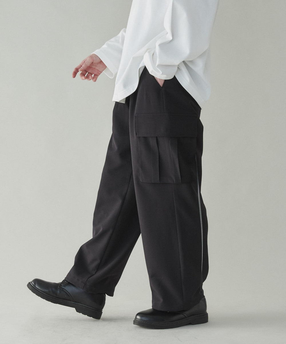 ブラック モデル：180cm L着用