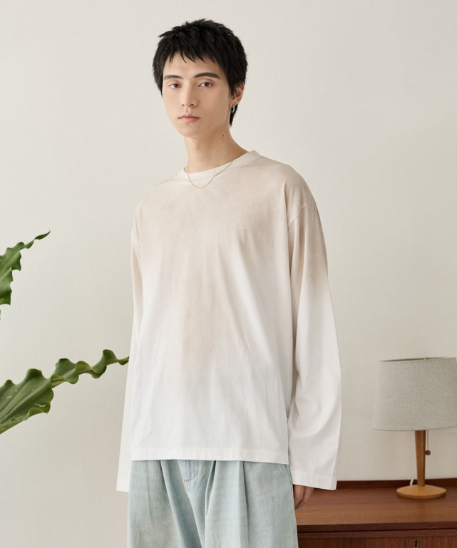 ルーズスプレーT（LS）/オフホワイト モデル：180cm L着用