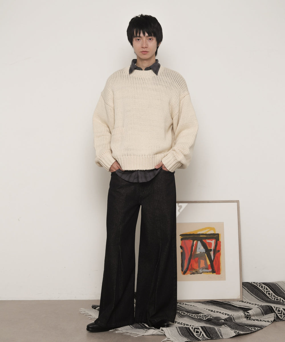 ｵﾌﾎﾜｲﾄ モデル：180cm L着用