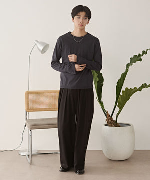 ブラック モデル：180cm L着用
