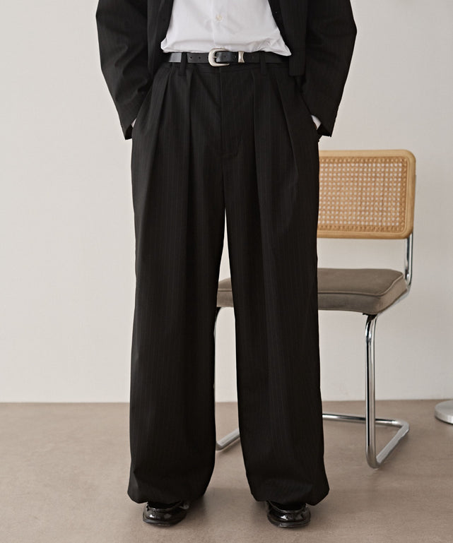 ブラックストライプ モデル：180cm L着用