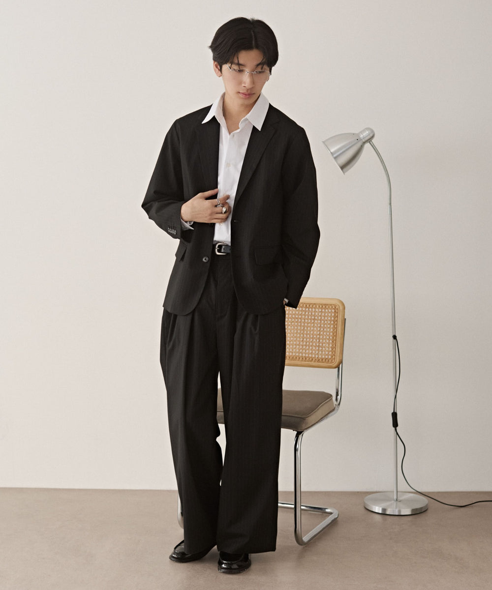 ブラックストライプ モデル：180cm L着用