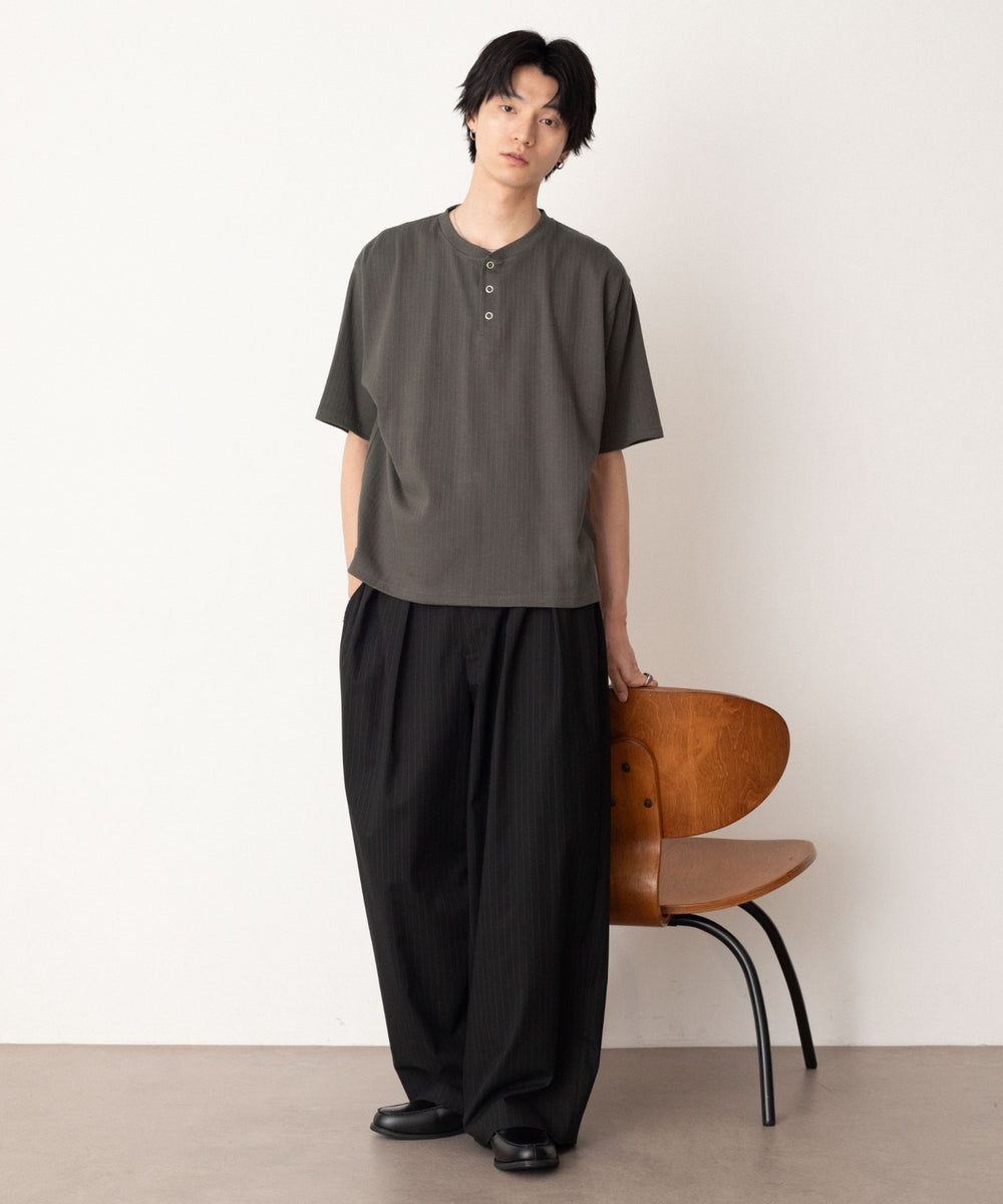 ブラックストライプ モデル：180cm L着用