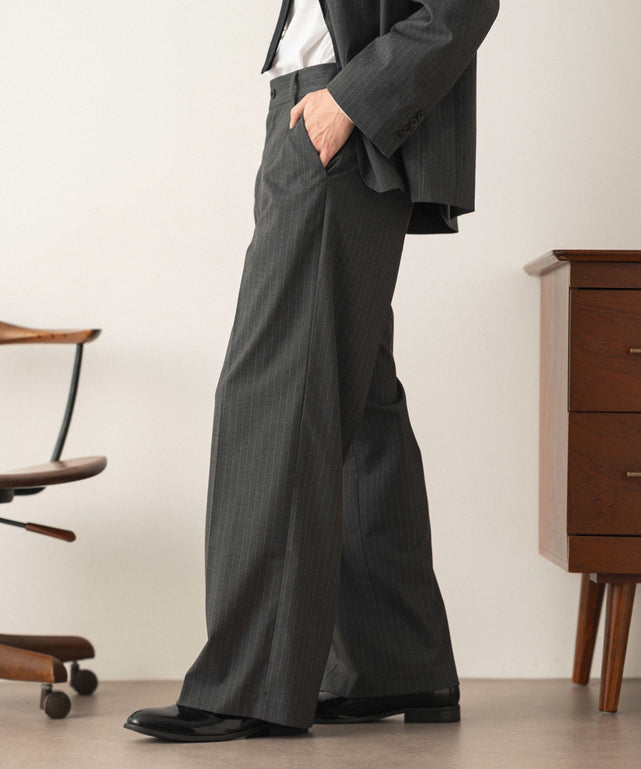 グレーストライプ モデル：180cm L着用