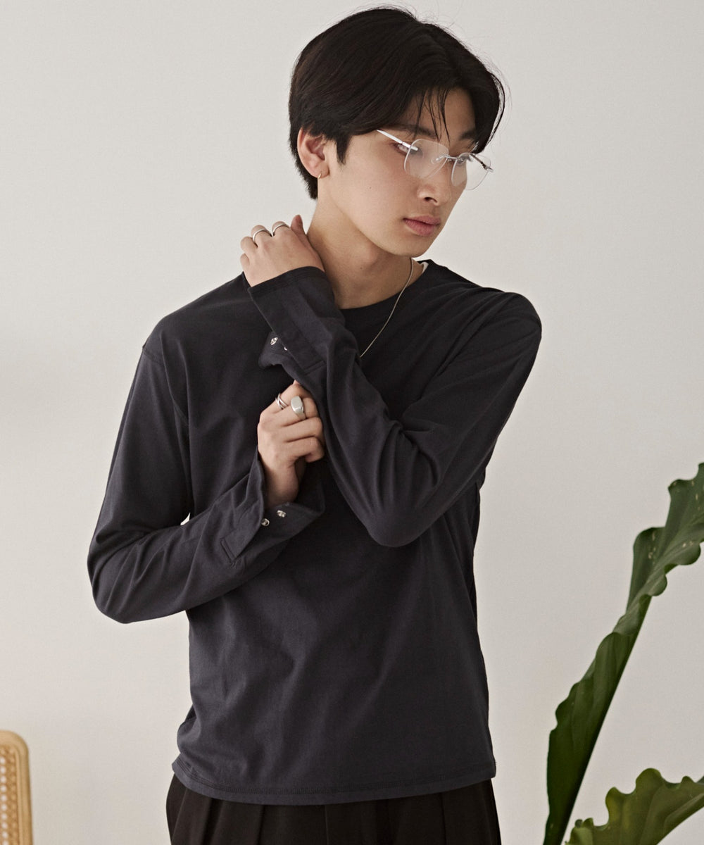 チャコール モデル：180cm L着用