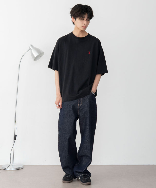 ホワイトボーダー モデル:180cm Lサイズ着用